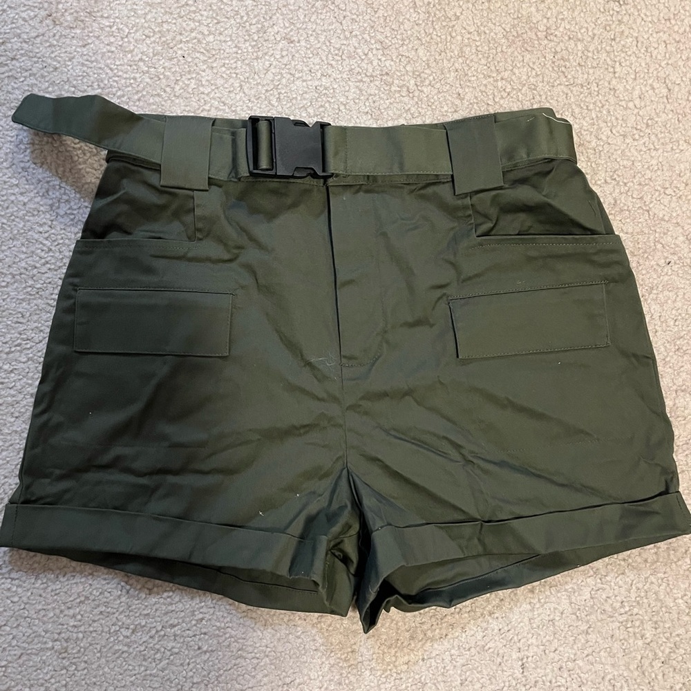 Express x Olivia Culpo cargo shorts